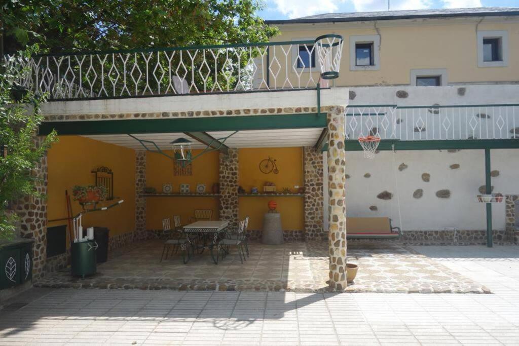 Holiday home Suyoluce, Su En La Sierra